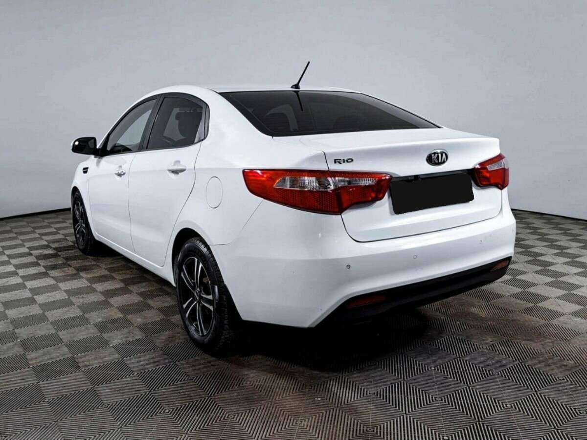 Купить Kia Rio с пробегом. Фото: #5