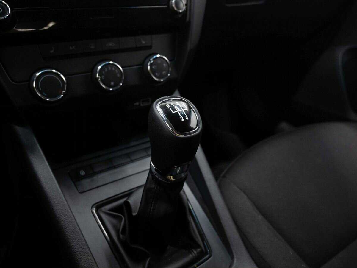 Купить Skoda Octavia с пробегом. Фото: #19