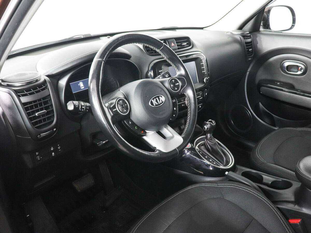 Купить Kia Soul с пробегом. Фото: #8