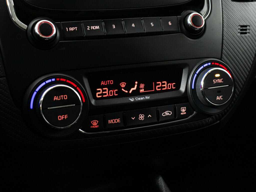 Купить Kia Cerato с пробегом. Фото: #15