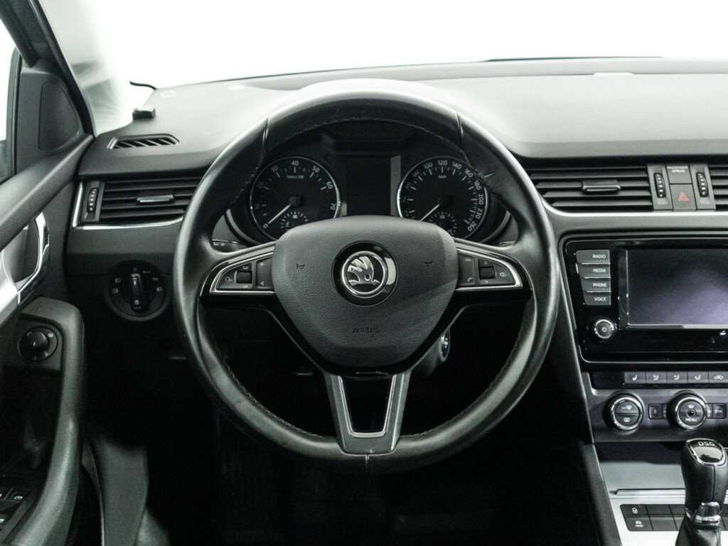 Купить Skoda Octavia с пробегом. Фото: #18