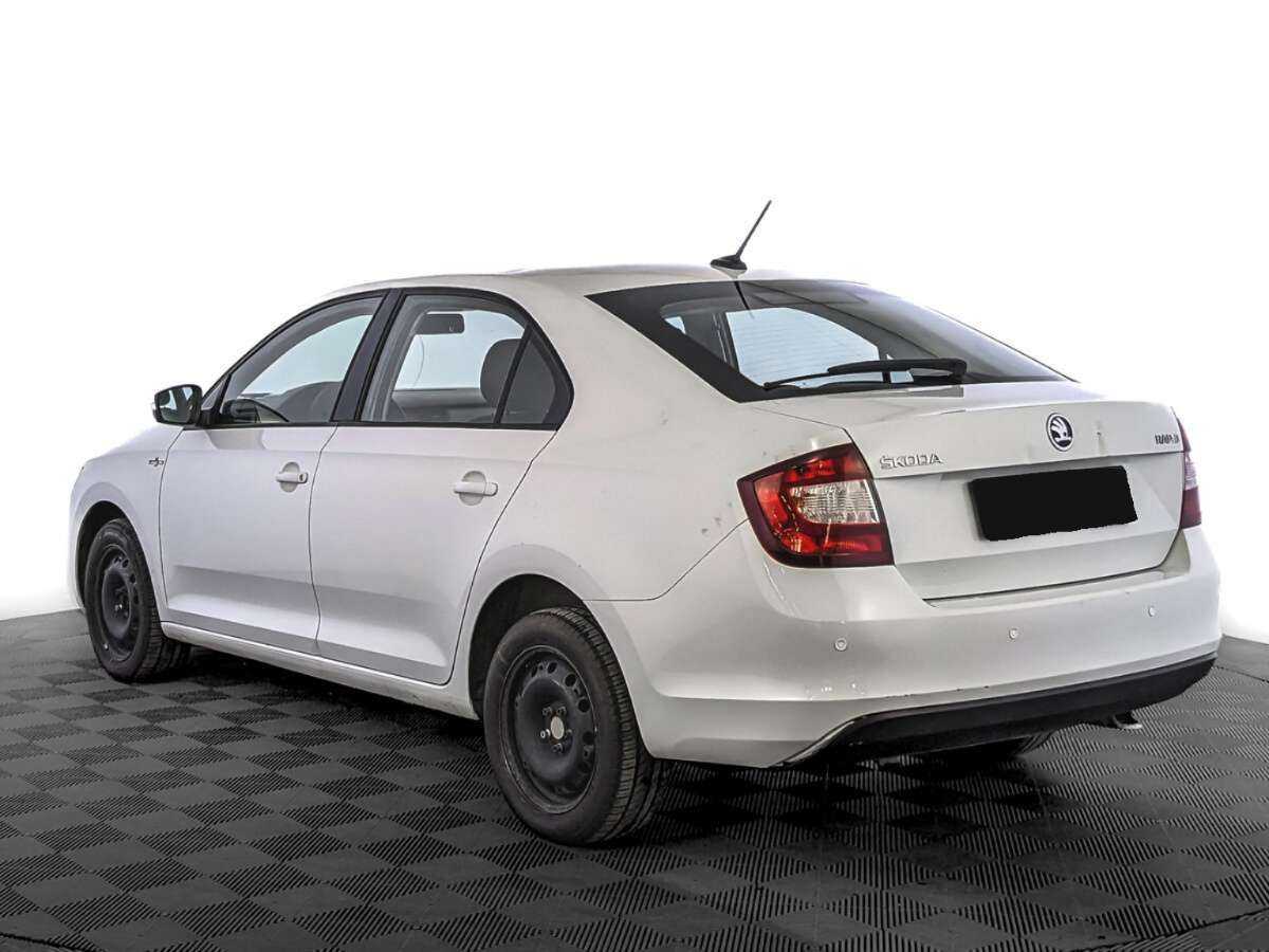 Купить Skoda Rapid с пробегом. Фото: #6