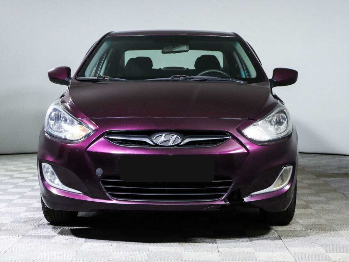 Купить Hyundai Solaris с пробегом. Фото: #1