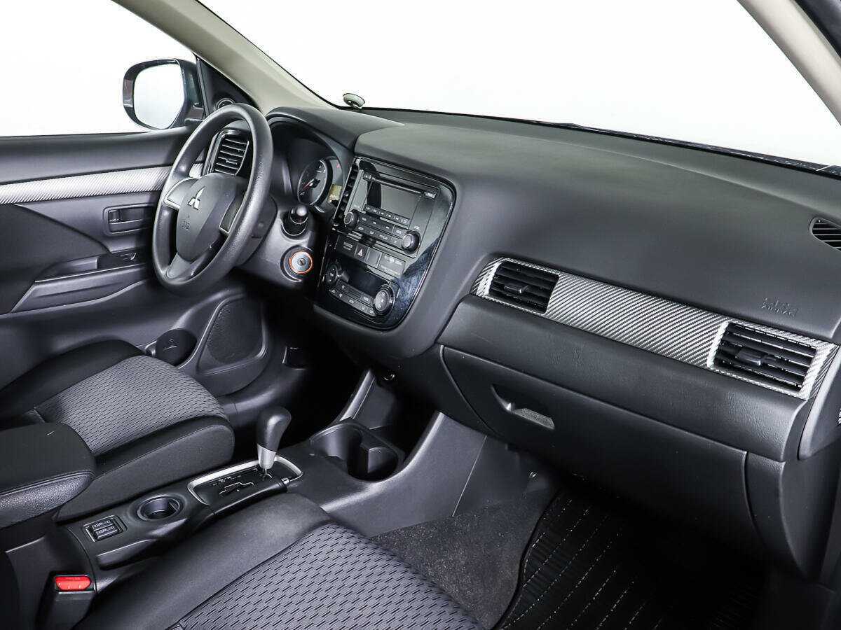 Купить Mitsubishi Outlander с пробегом. Фото: #8