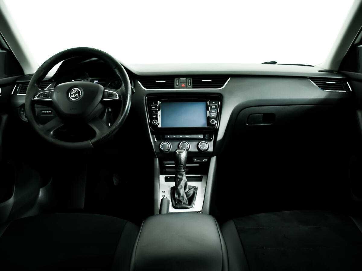 Купить Skoda Octavia с пробегом. Фото: #10