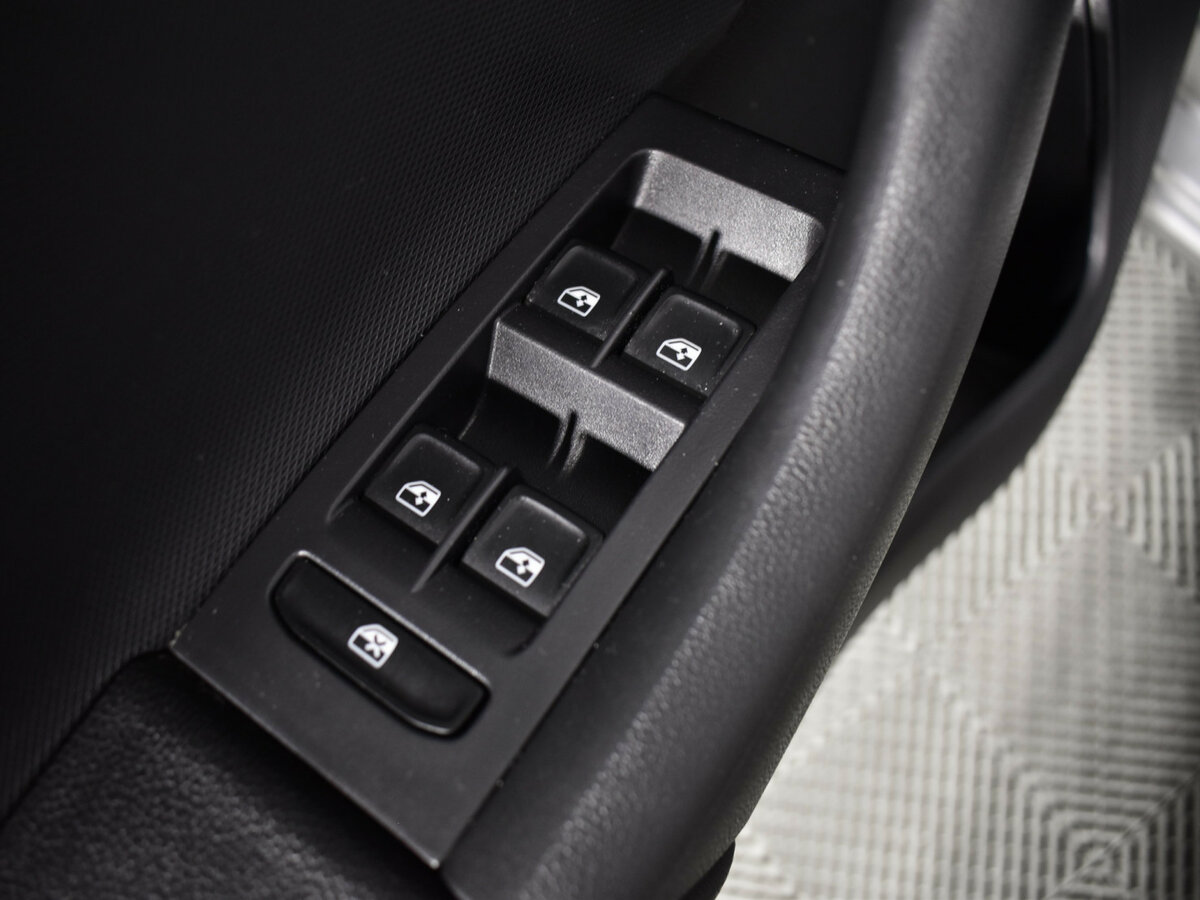 Купить Skoda Rapid с пробегом. Фото: #19