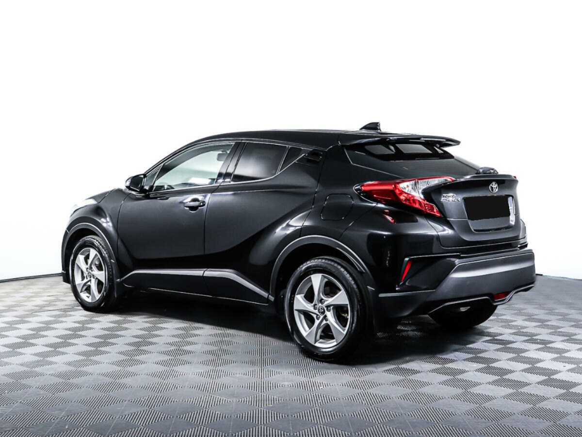 Купить Toyota C-HR с пробегом. Фото: #6