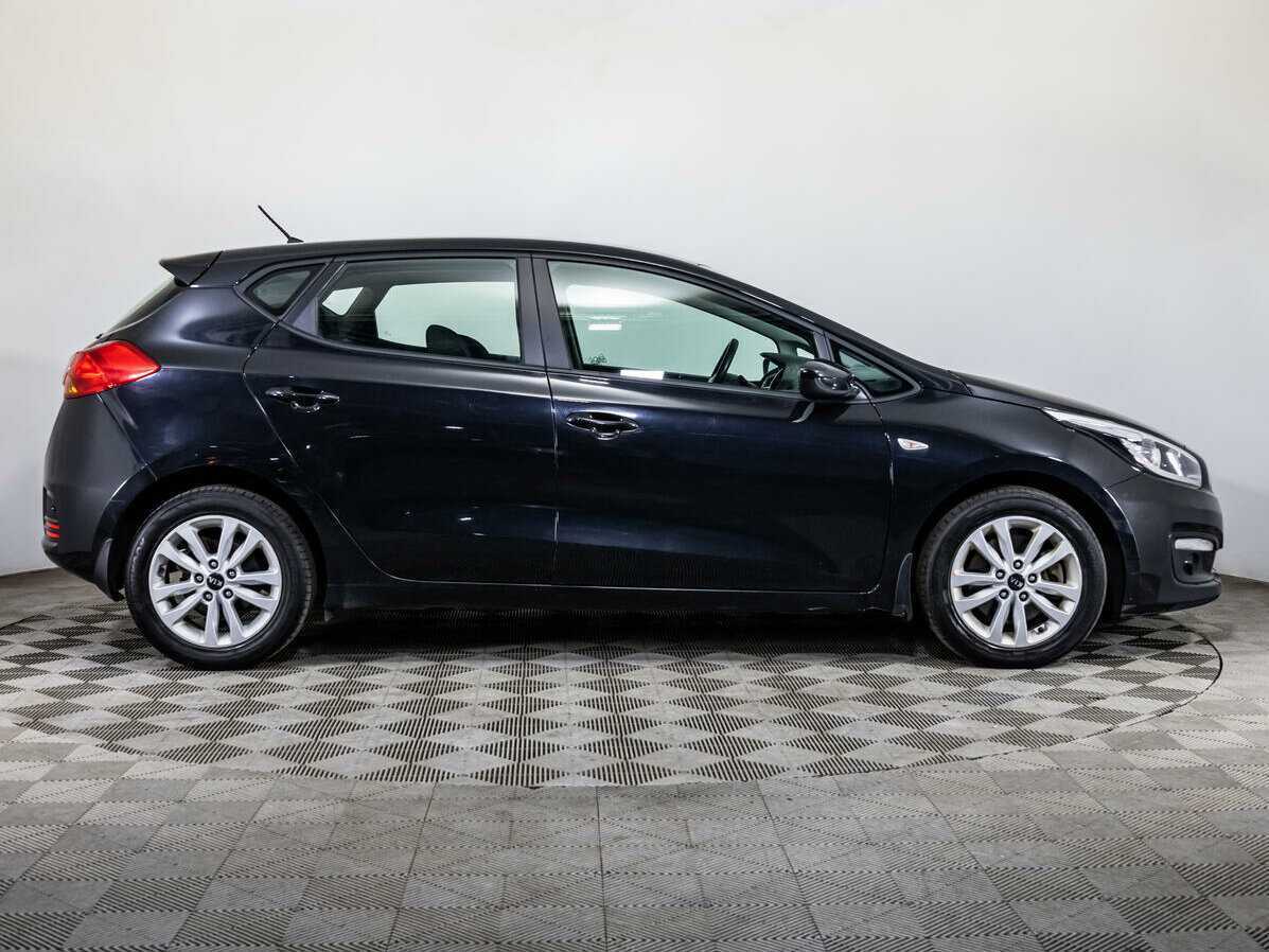 Купить Kia Ceed с пробегом. Фото: #3