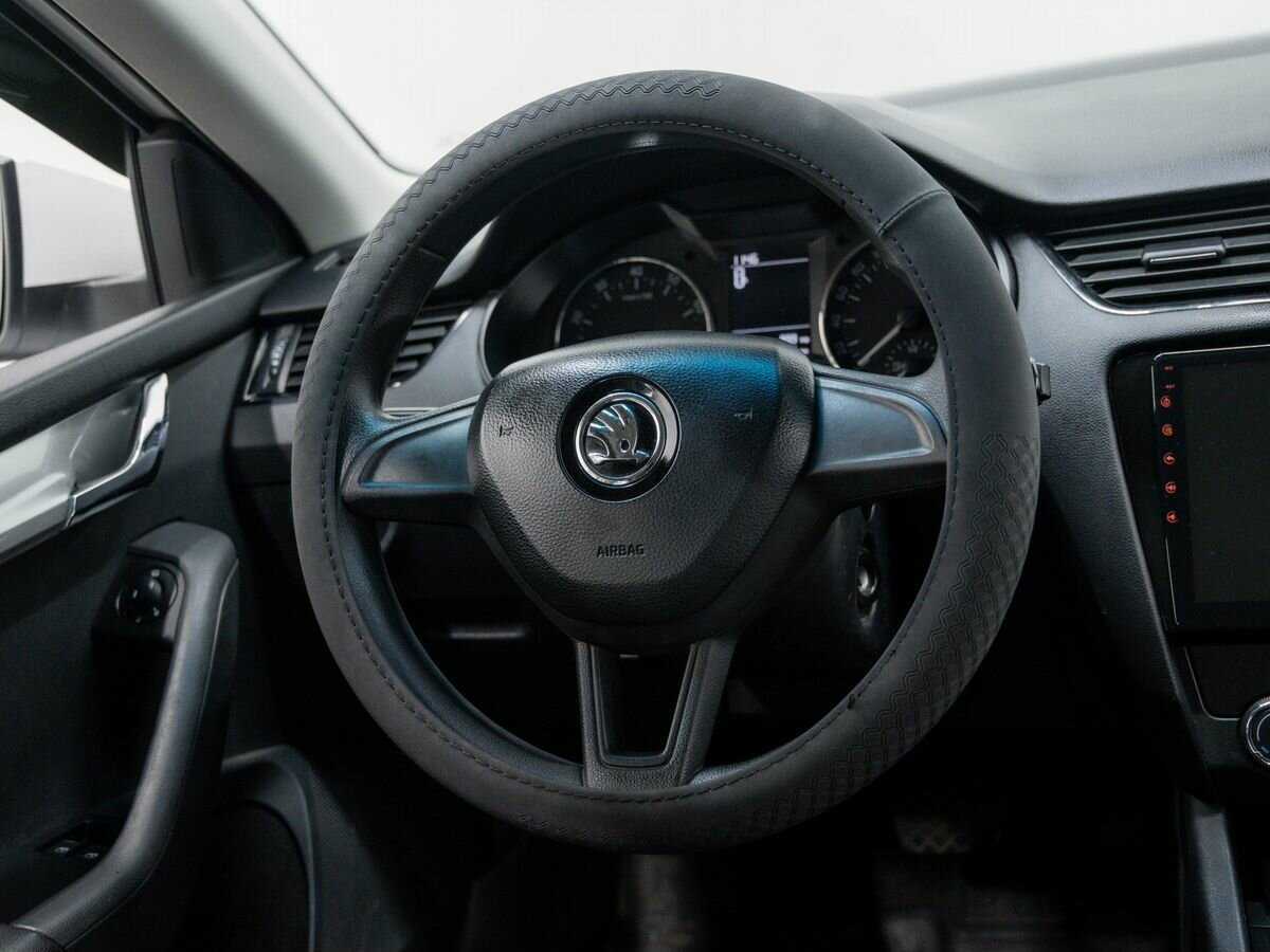Купить Skoda Octavia с пробегом. Фото: #10