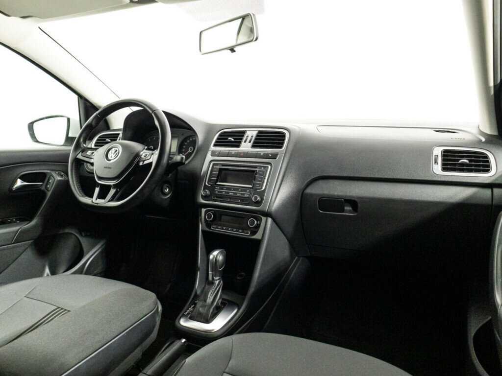Купить Volkswagen Polo с пробегом. Фото: #8
