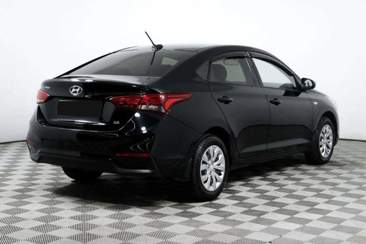 Купить Hyundai Solaris с пробегом. Фото: #4