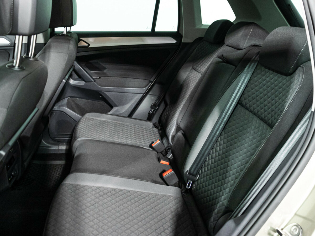 Купить Volkswagen Tiguan с пробегом. Фото: #9