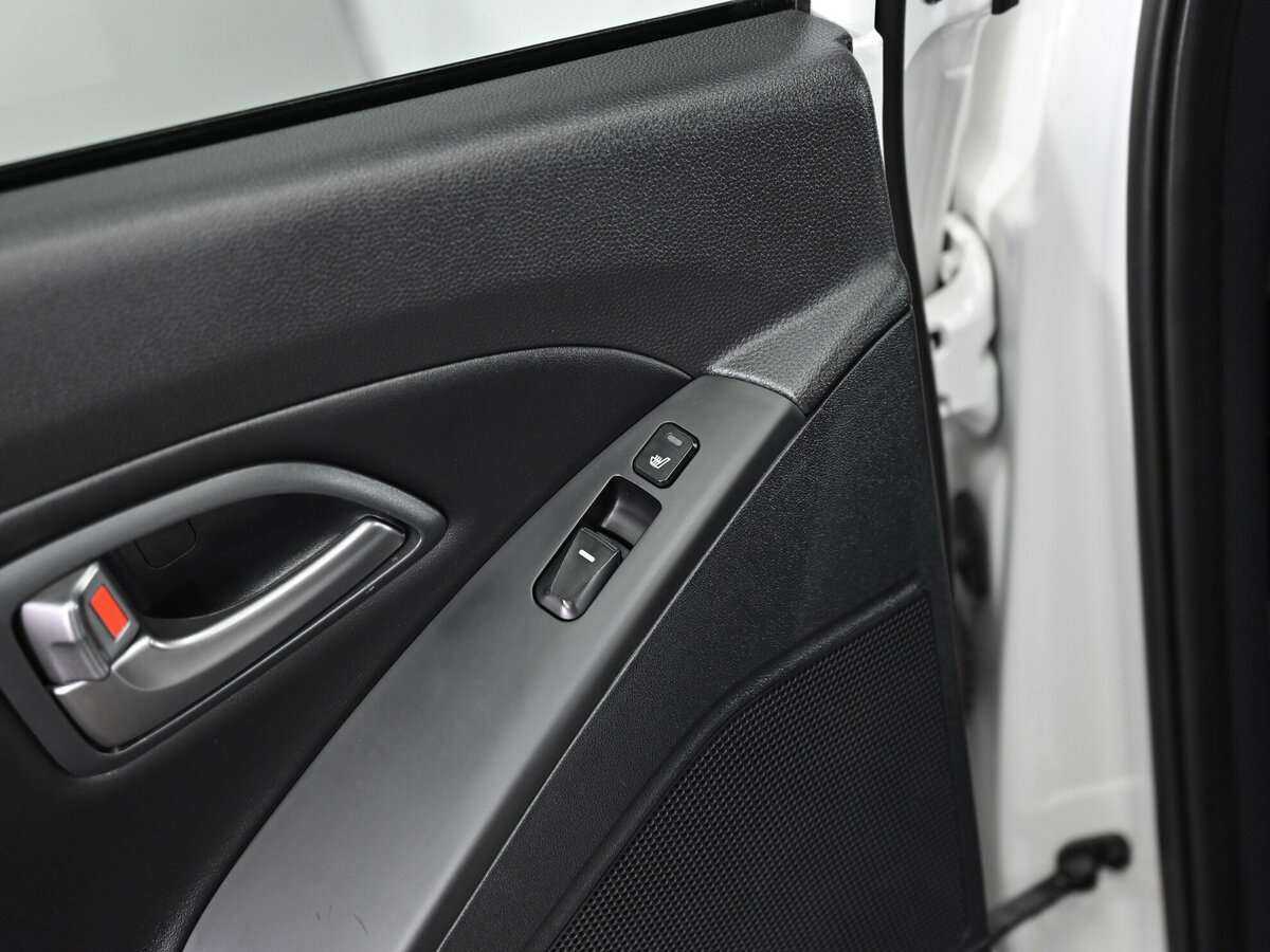 Купить Hyundai ix35 с пробегом. Фото: #6