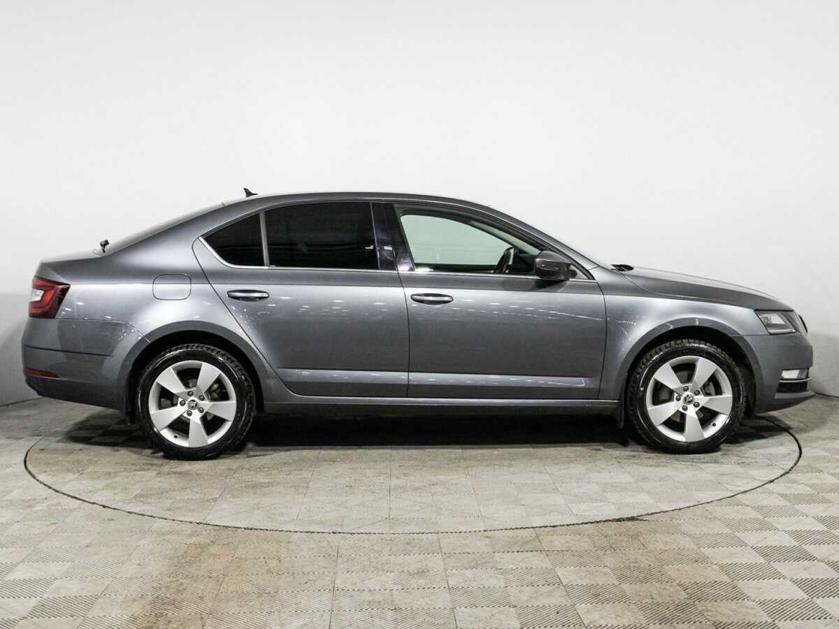 Купить Skoda Octavia с пробегом. Фото: #3