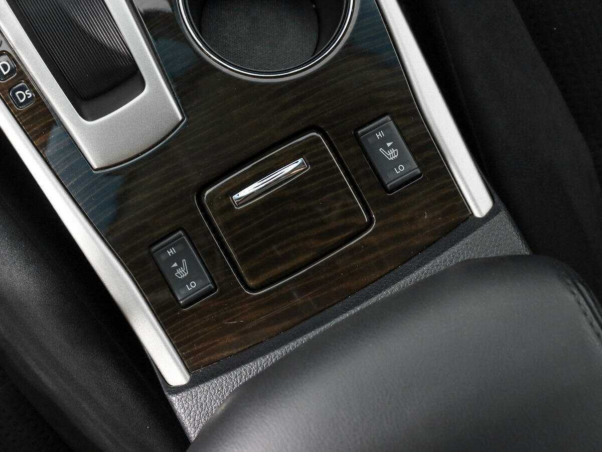 Купить Nissan Teana с пробегом. Фото: #10