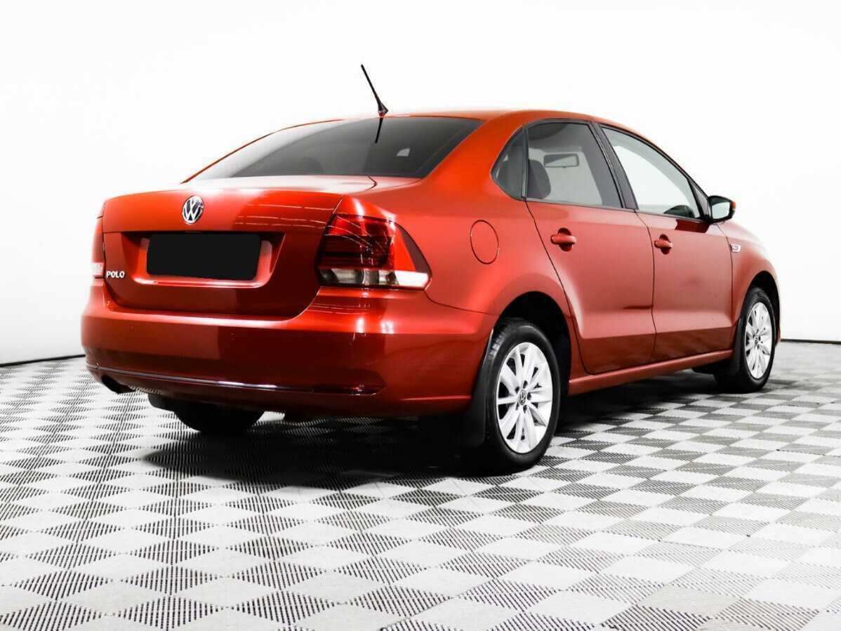 Купить Volkswagen Polo с пробегом. Фото: #4