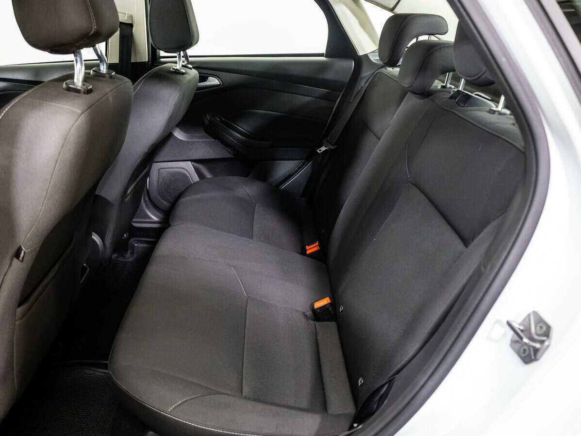 Купить Ford Focus с пробегом. Фото: #9