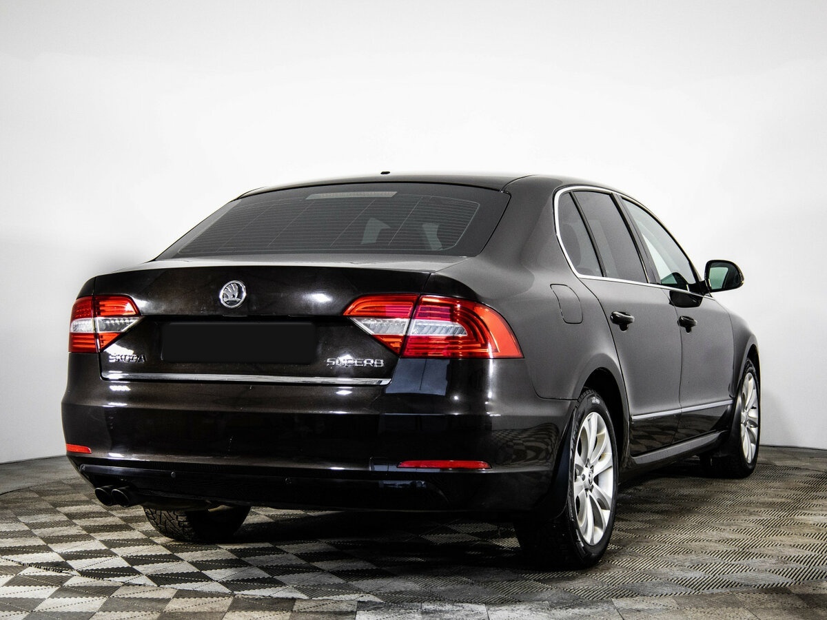 Купить Skoda Superb с пробегом. Фото: #3