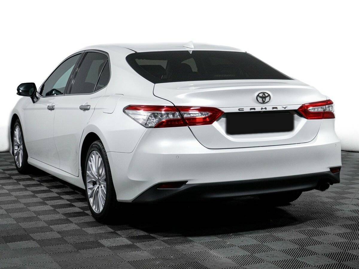 Купить Toyota Camry с пробегом. Фото: #6