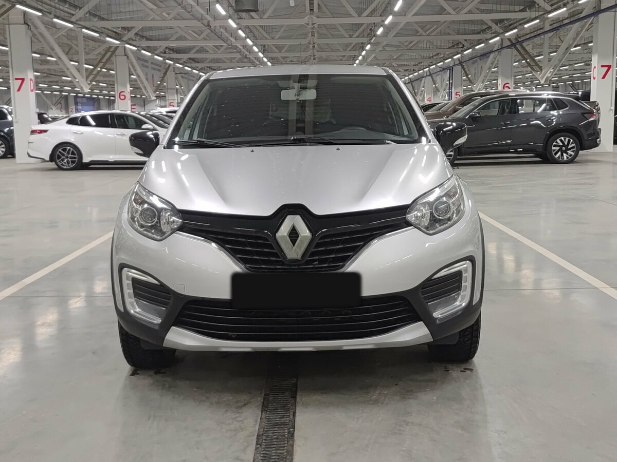 Купить Renault Kaptur с пробегом. Фото: #1