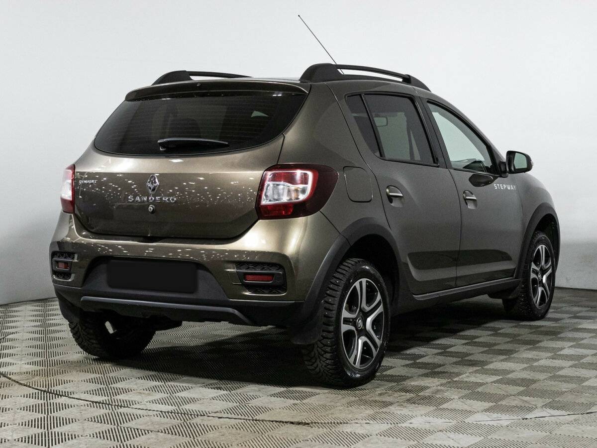 Купить Renault Sandero с пробегом. Фото: #9