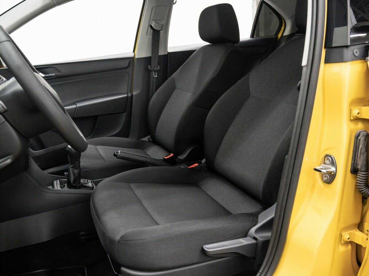 Купить Skoda Rapid с пробегом. Фото: #14