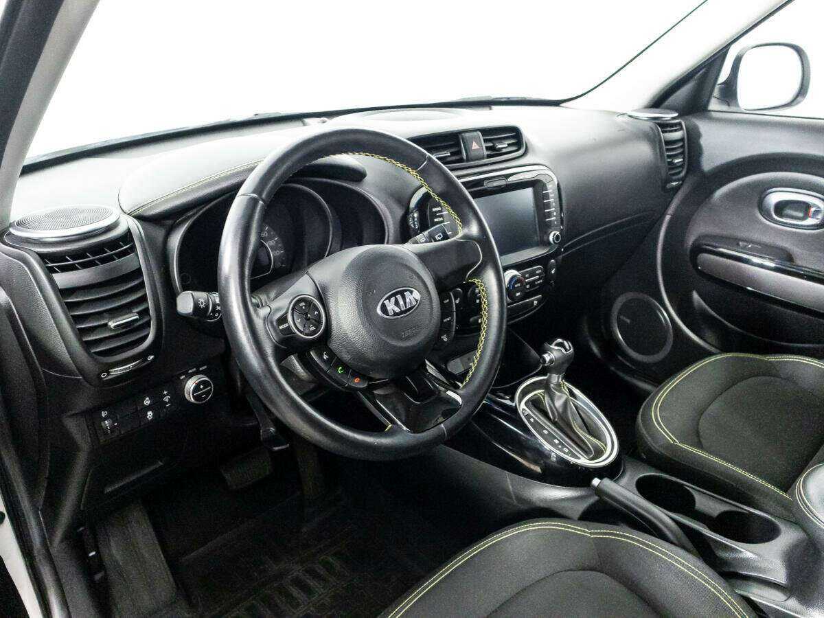 Купить Kia Soul с пробегом. Фото: #10