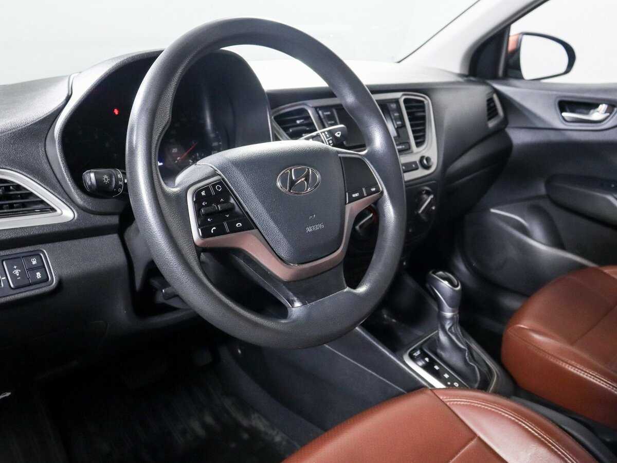 Купить Hyundai Solaris с пробегом. Фото: #13