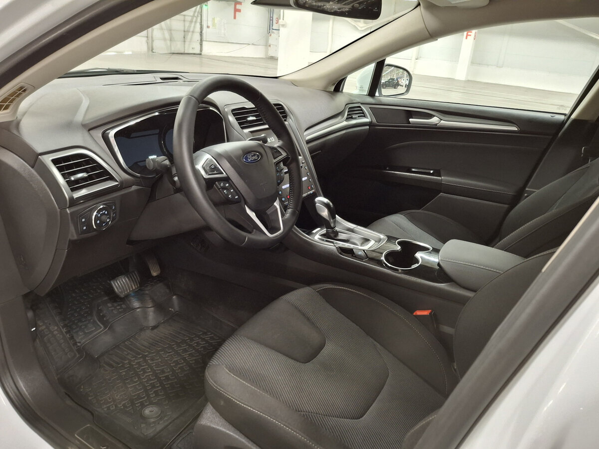 Купить Ford Mondeo с пробегом. Фото: #15
