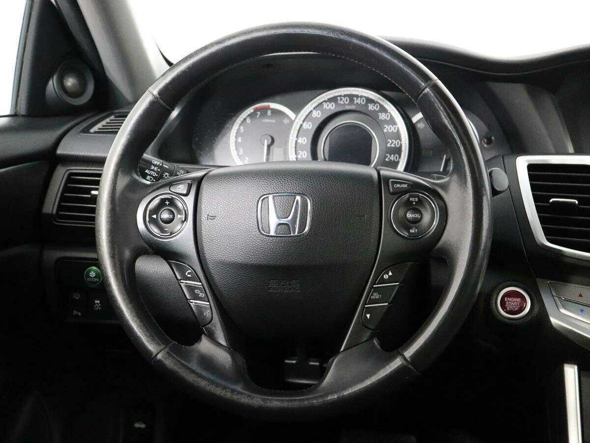 Купить Honda Accord с пробегом. Фото: #12