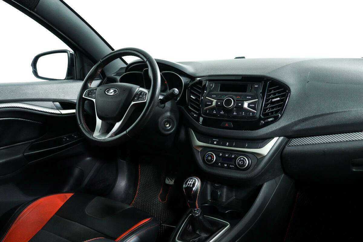 Купить Lada (ВАЗ) Vesta с пробегом. Фото: #8