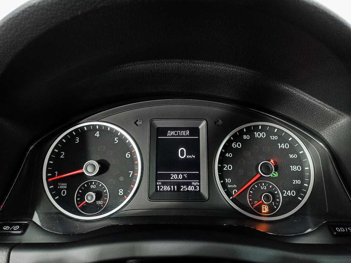 Купить Volkswagen Tiguan с пробегом. Фото: #10