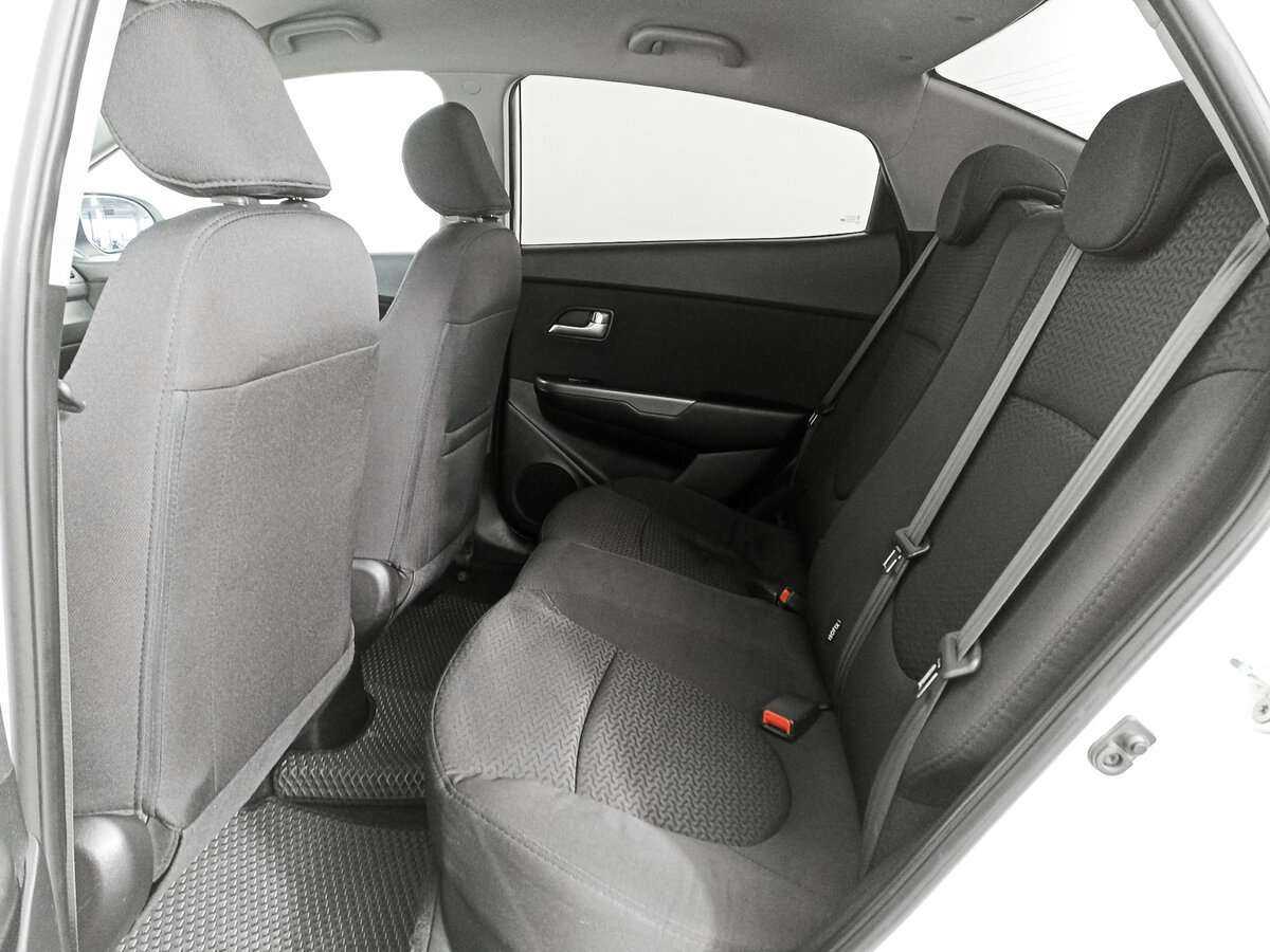 Купить Kia Rio с пробегом. Фото: #9