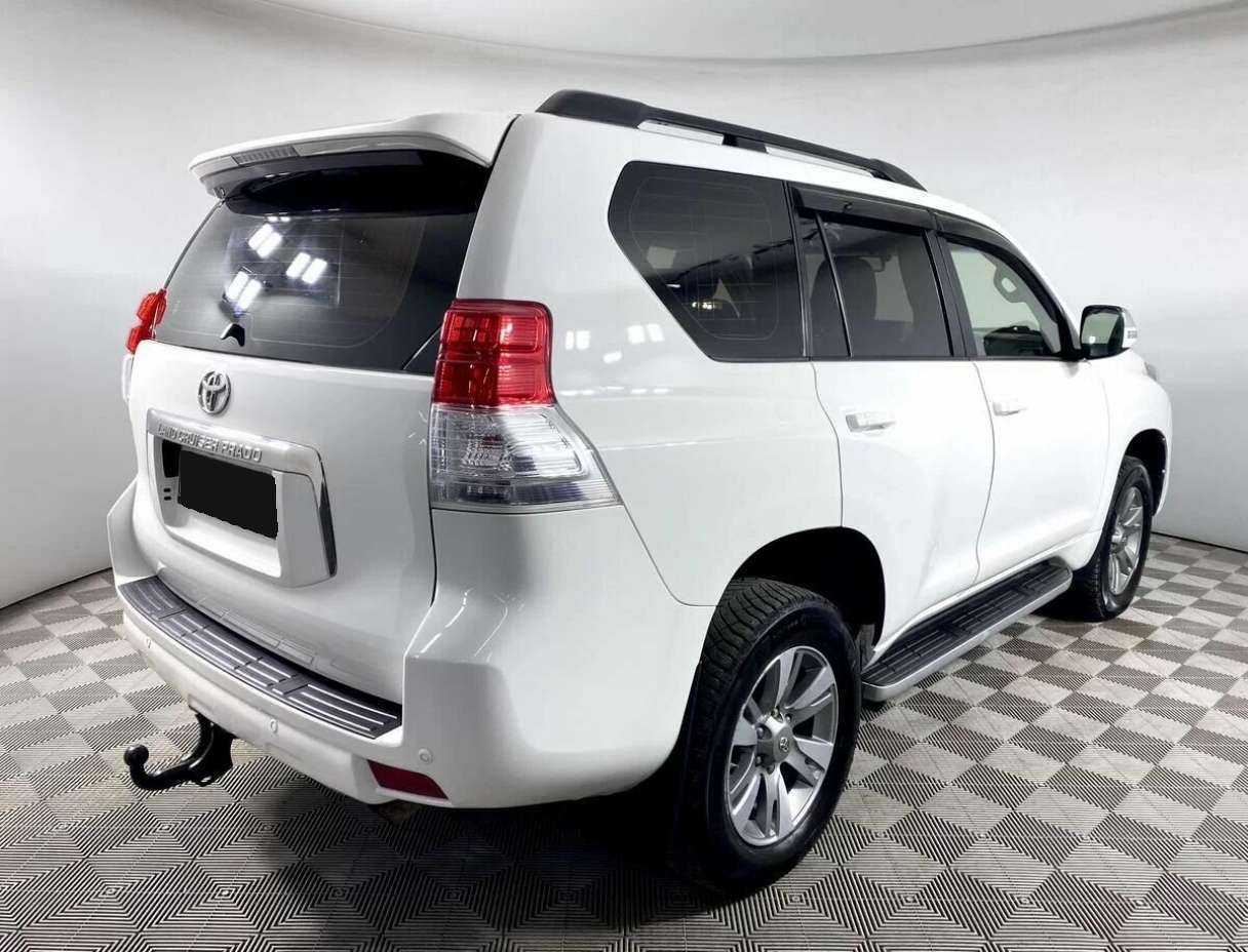 Купить Toyota Land Cruiser Prado с пробегом. Фото: #4