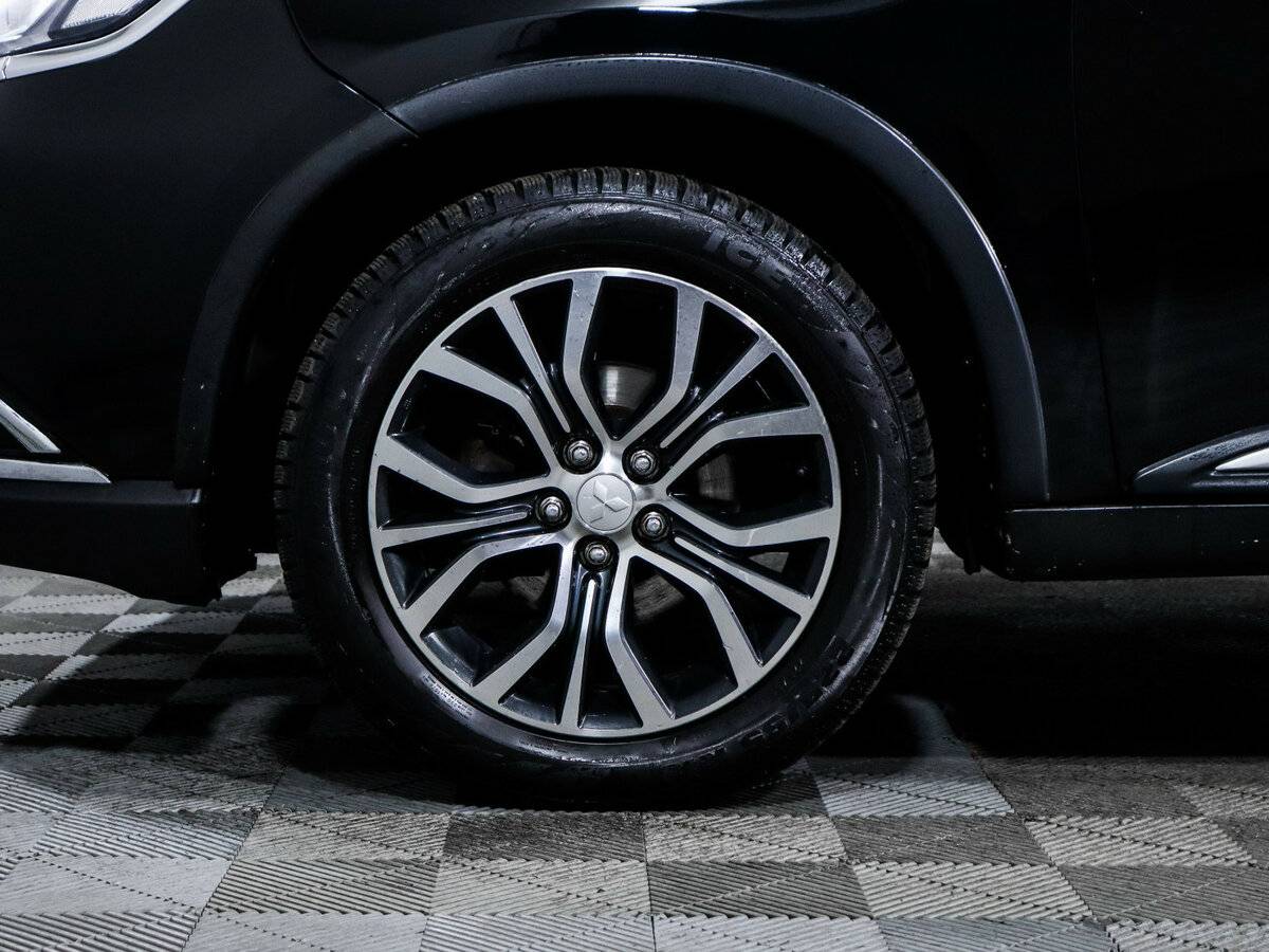 Купить Mitsubishi Outlander с пробегом. Фото: #13