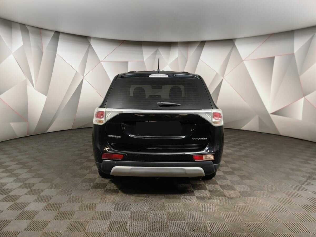Купить Mitsubishi Outlander с пробегом. Фото: #7