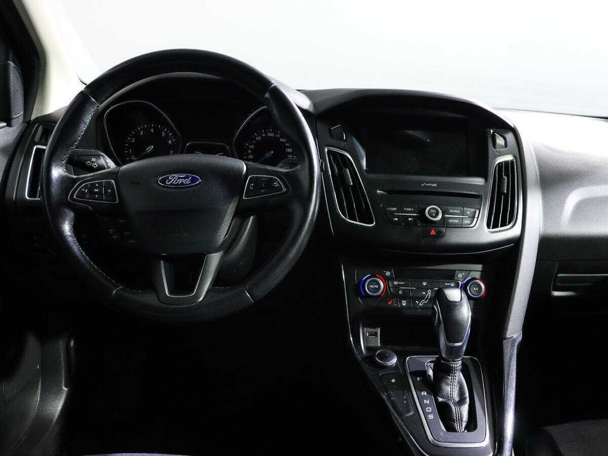 Купить Ford Focus с пробегом. Фото: #11