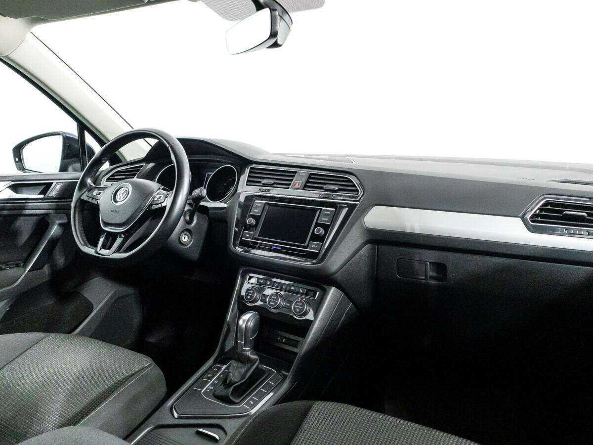 Купить Volkswagen Tiguan с пробегом. Фото: #8