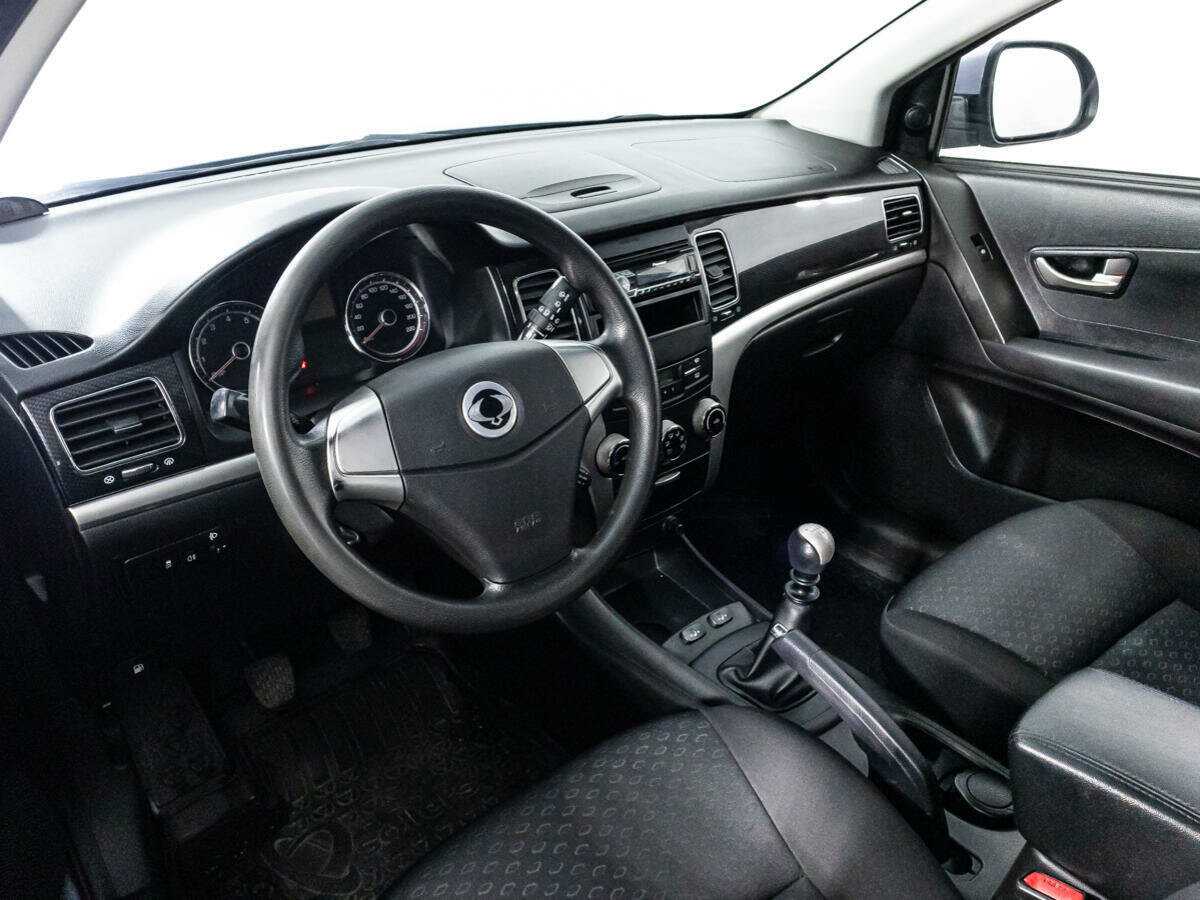 Купить SsangYong Actyon с пробегом. Фото: #10