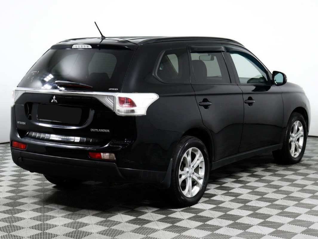 Купить Mitsubishi Outlander с пробегом. Фото: #4