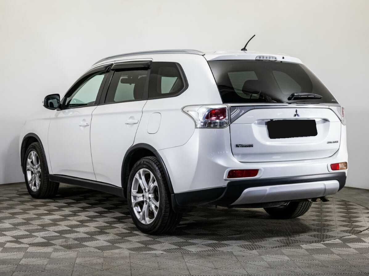 Купить Mitsubishi Outlander с пробегом. Фото: #6