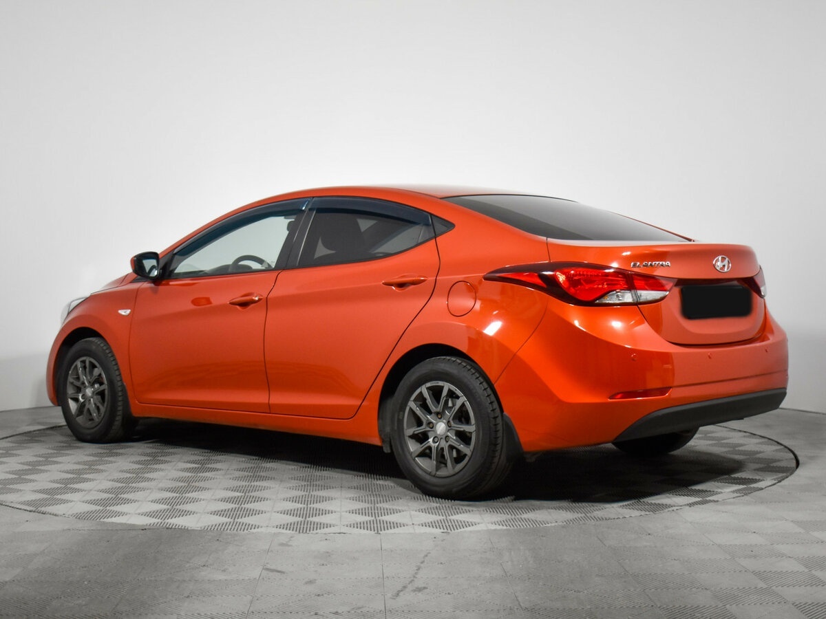 Купить Hyundai Elantra с пробегом. Фото: #6