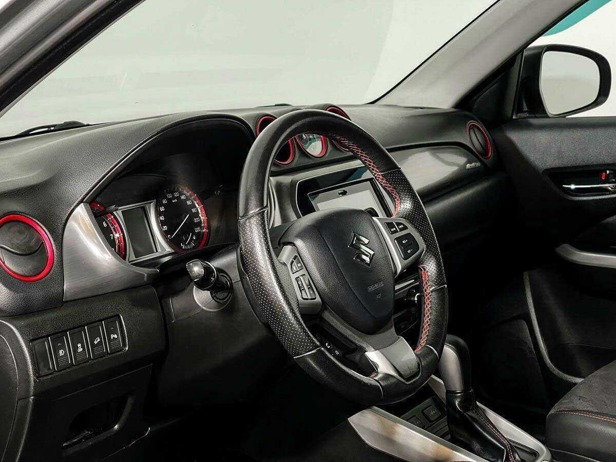 Купить Suzuki Vitara с пробегом. Фото: #11