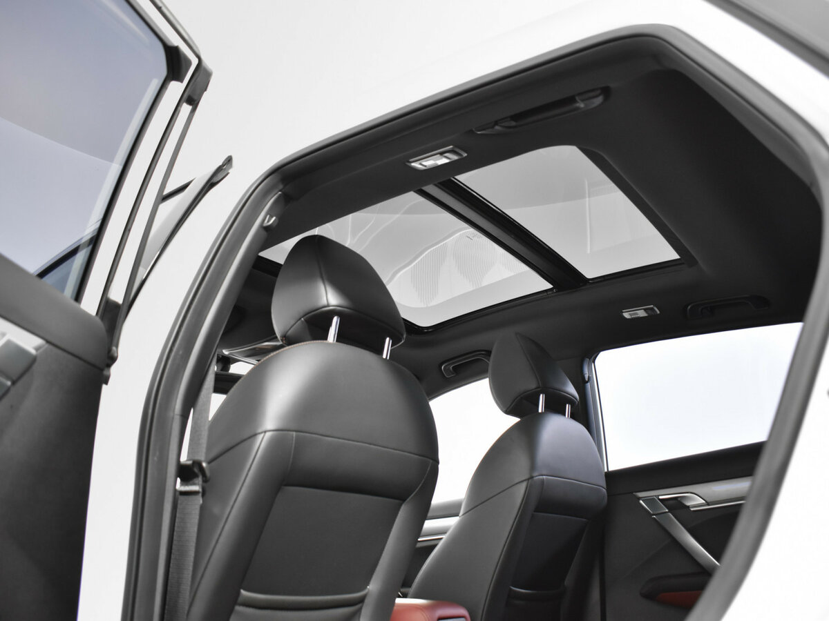 Купить Geely Coolray с пробегом. Фото: #11