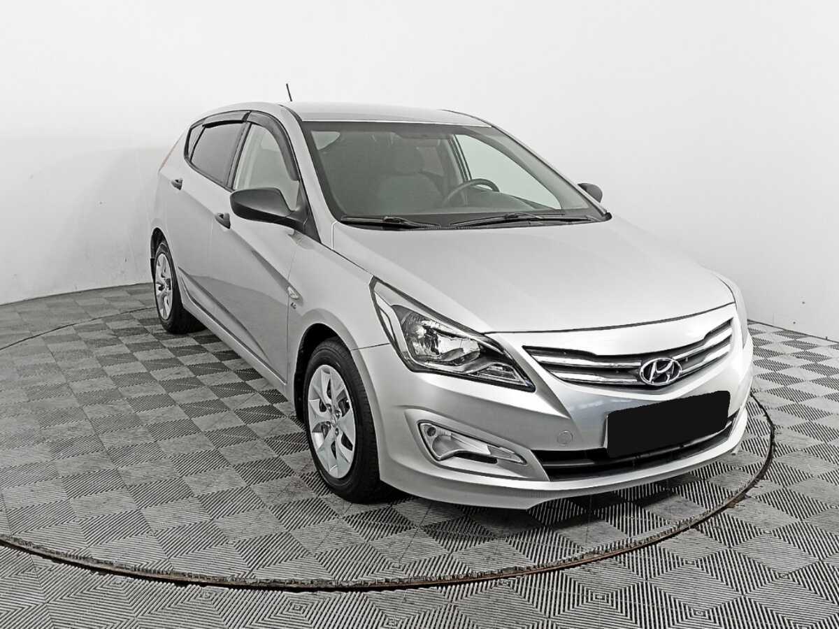 Купить Hyundai Solaris с пробегом. Фото: #2