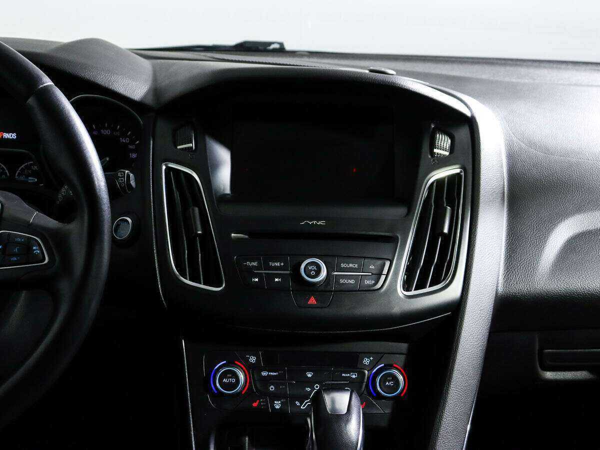 Купить Ford Focus с пробегом. Фото: #10