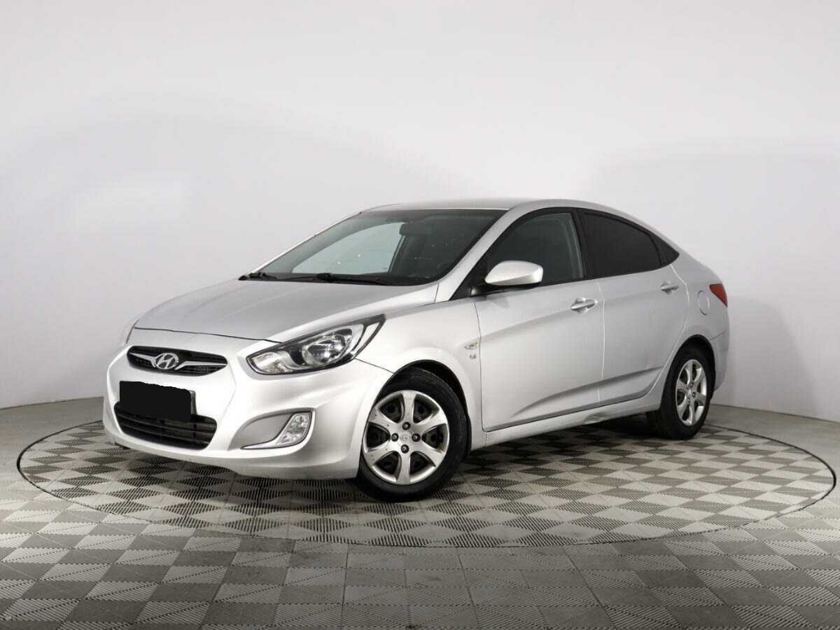 Купить Hyundai Solaris с пробегом. Фото: #0