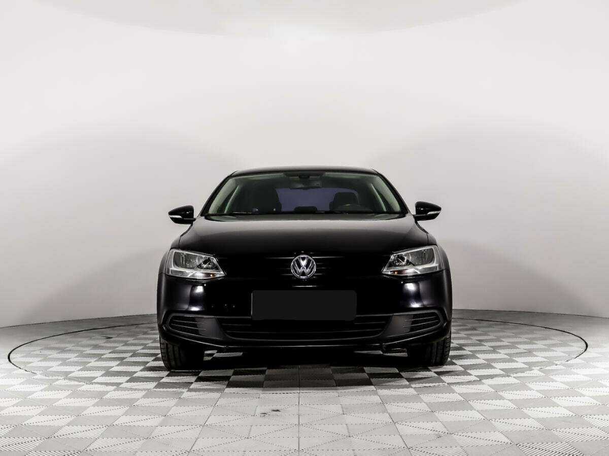 Купить Volkswagen Jetta с пробегом. Фото: #1