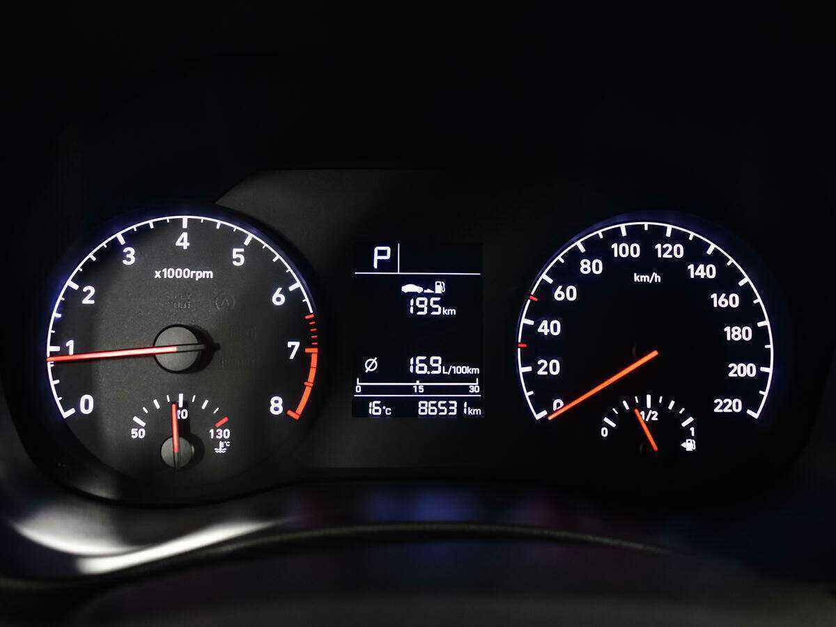 Купить Hyundai Solaris с пробегом. Фото: #10