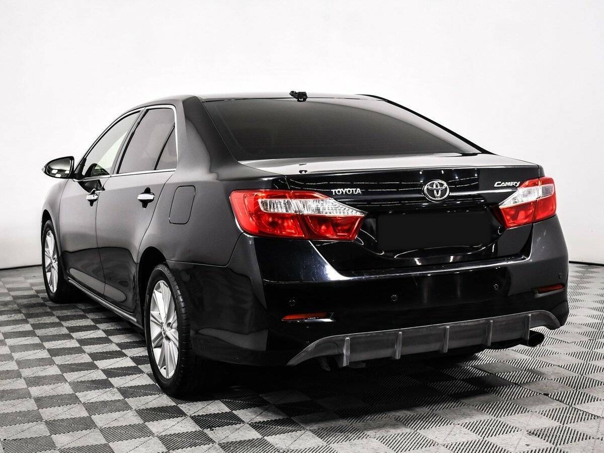 Купить Toyota Camry с пробегом. Фото: #6